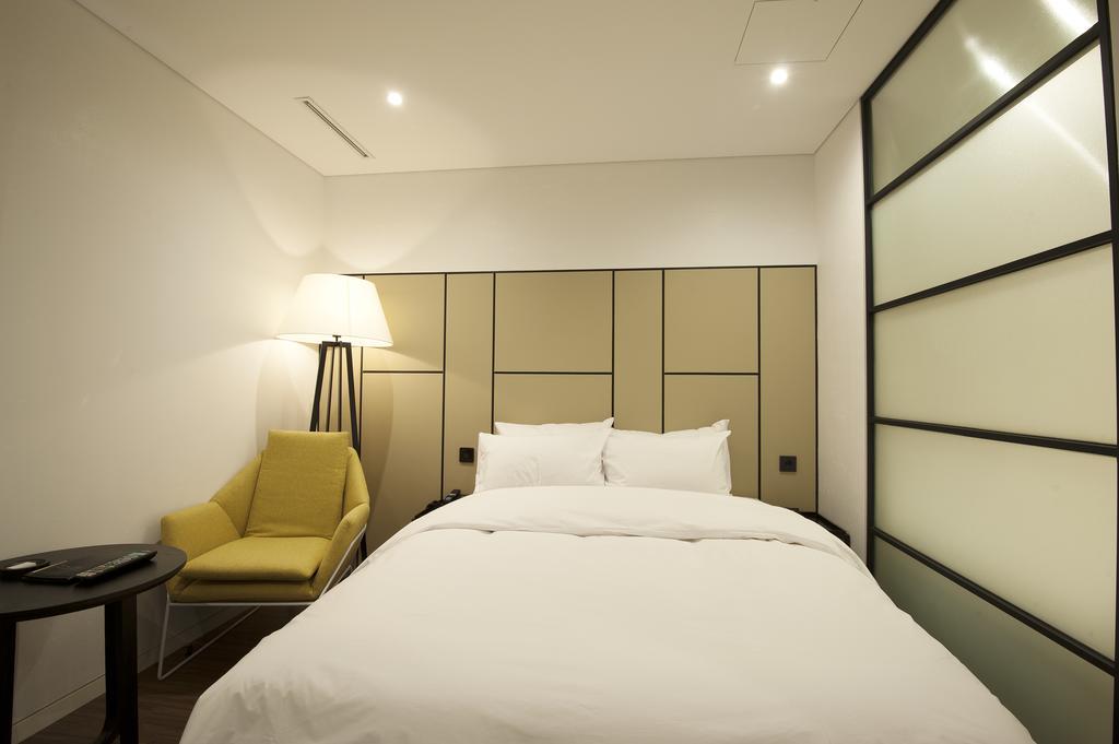 Hotel The Artist Yeoksam Сеул Экстерьер фото