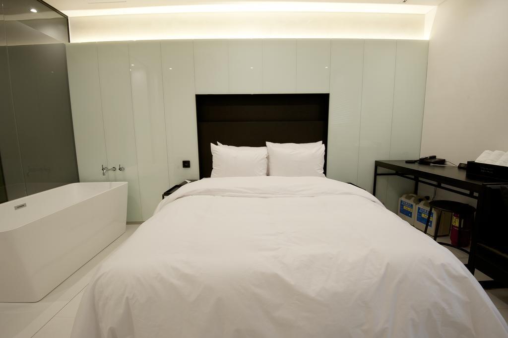 Hotel The Artist Yeoksam Сеул Экстерьер фото