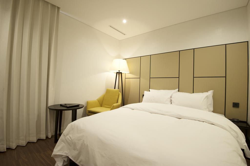 Hotel The Artist Yeoksam Сеул Экстерьер фото