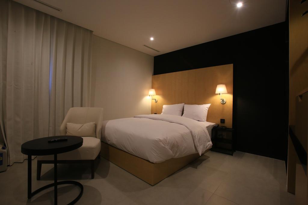 Hotel The Artist Yeoksam Сеул Экстерьер фото